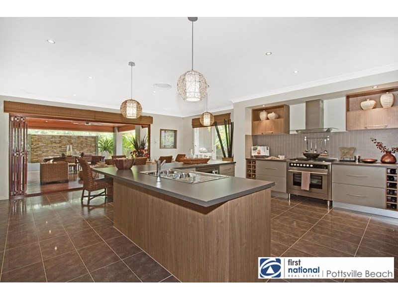 16 Lennox Circuit, Pottsville NSW 2489