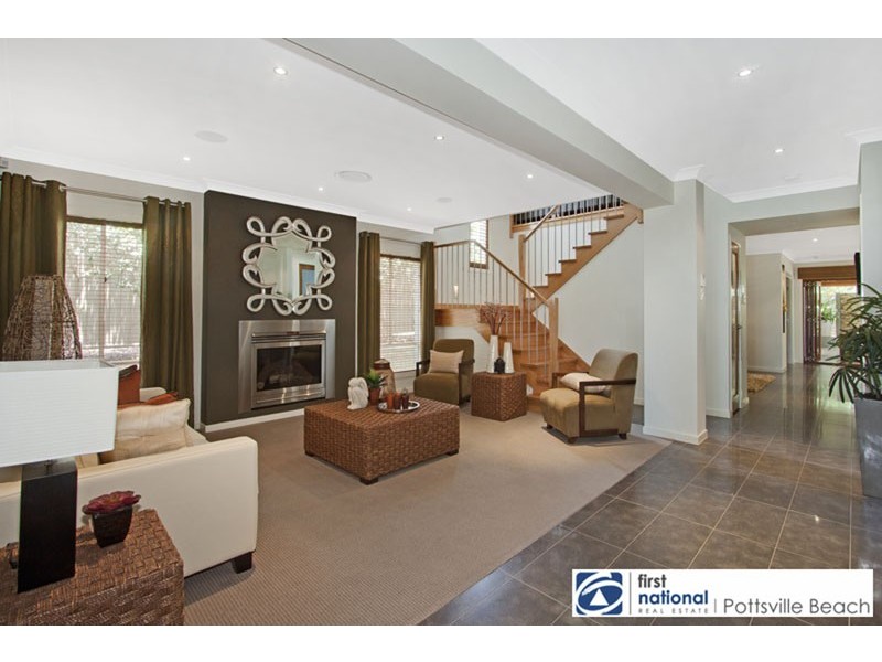 16 Lennox Circuit, Pottsville NSW 2489