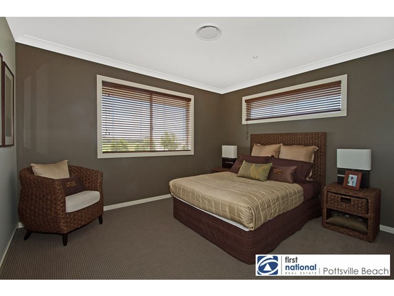 16 Lennox Circuit, Pottsville NSW 2489