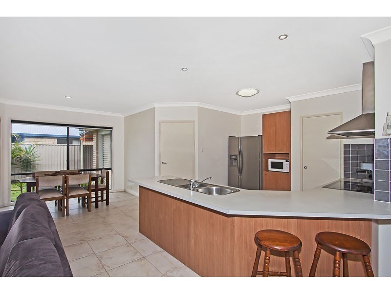 21 Suffolk Parade, Pottsville NSW 2489