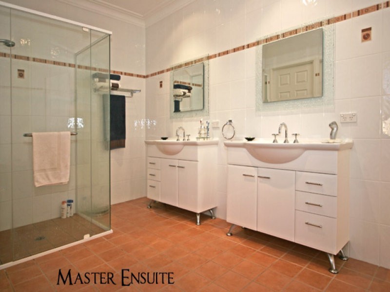 4 Elfran Avenue, Pottsville NSW 2489