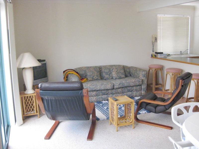 2/12 Hampton Court, Pottsville NSW 2489