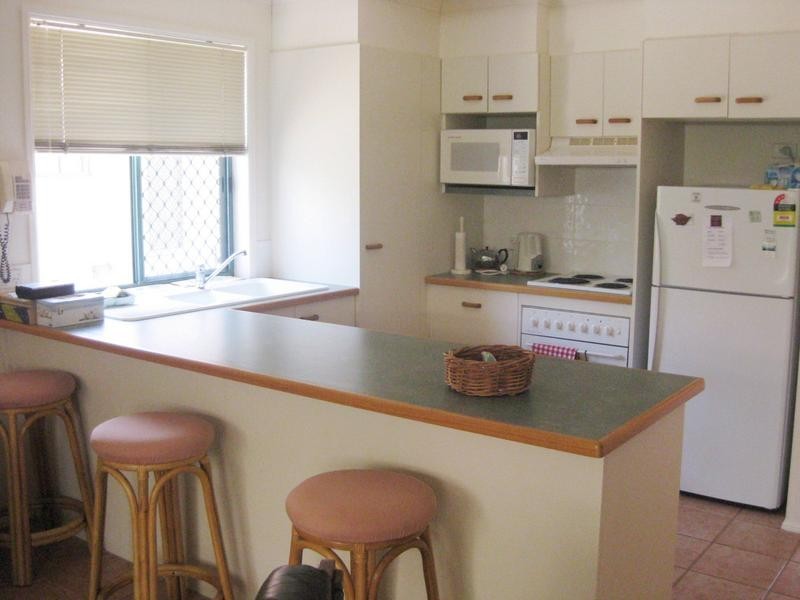 2/12 Hampton Court, Pottsville NSW 2489