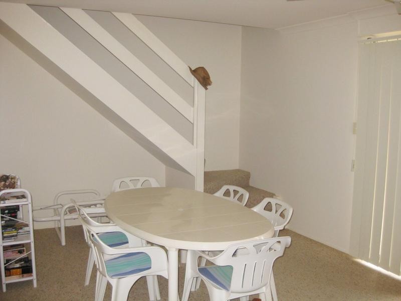 2/12 Hampton Court, Pottsville NSW 2489