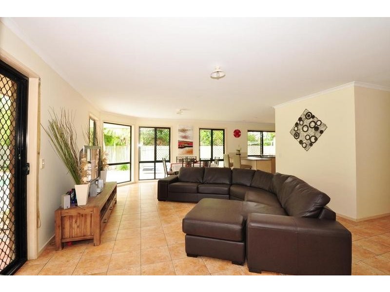 43 Buckingham Drive, Pottsville NSW 2489