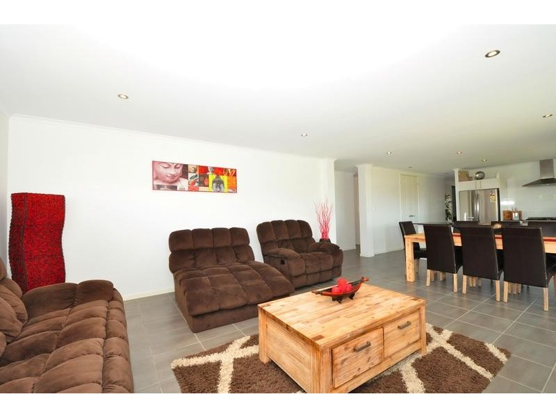 10 Narooma Street, Pottsville NSW 2489