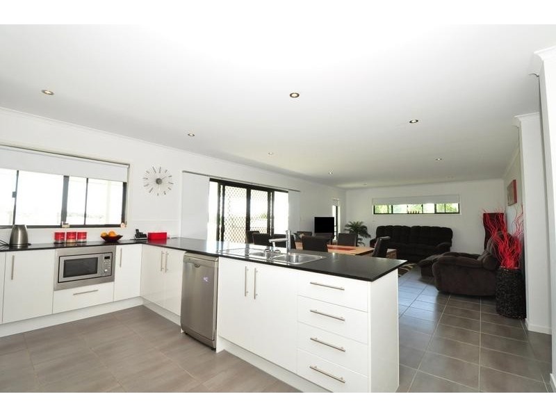 10 Narooma Street, Pottsville NSW 2489