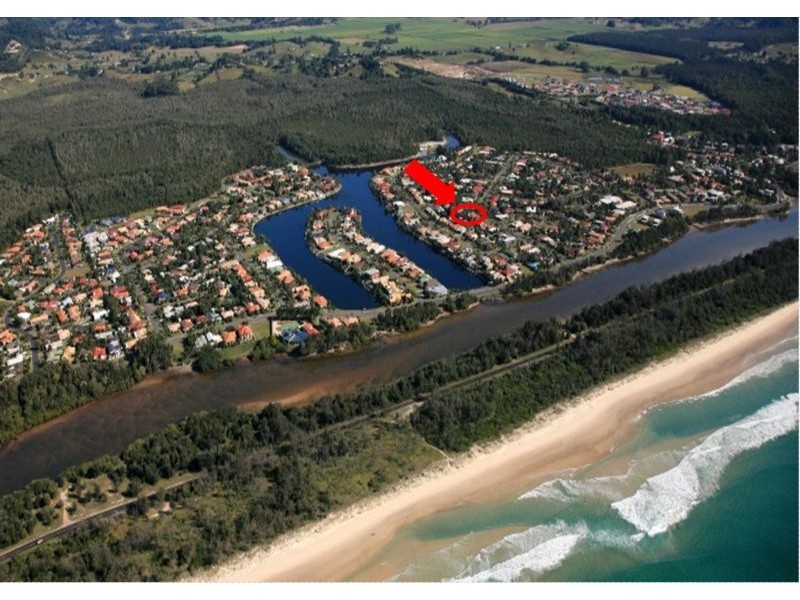 2/22 Victoria Avenue, Pottsville NSW 2489