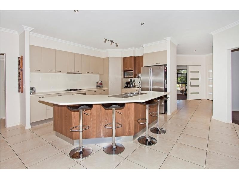 2 Benaud Place, Pottsville NSW 2489