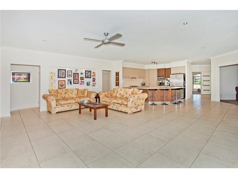 2 Benaud Place, Pottsville NSW 2489