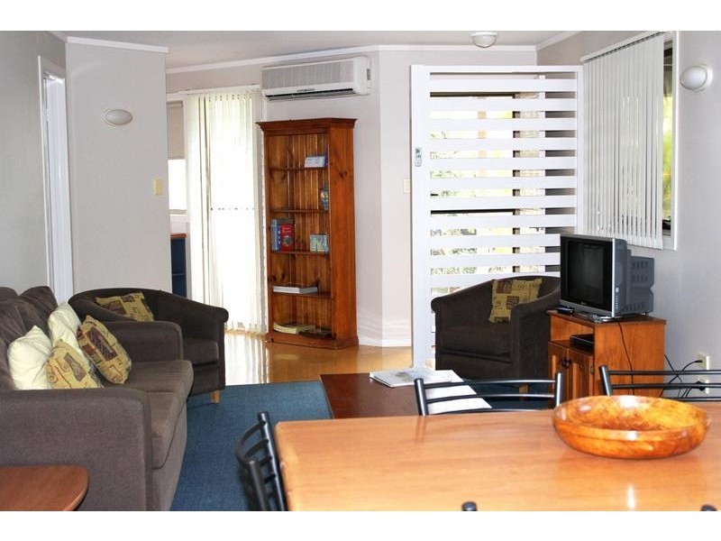 25/2 Creek Street, Hastings Point NSW 2489