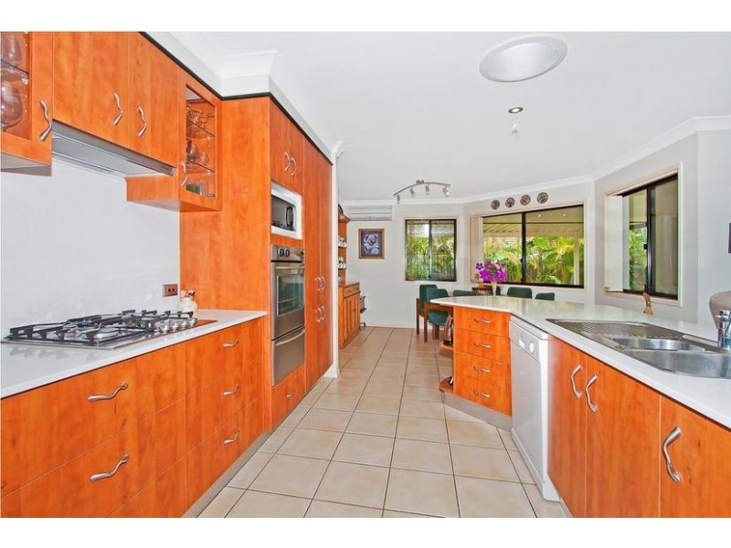 7 Kippax Place, Pottsville NSW 2489