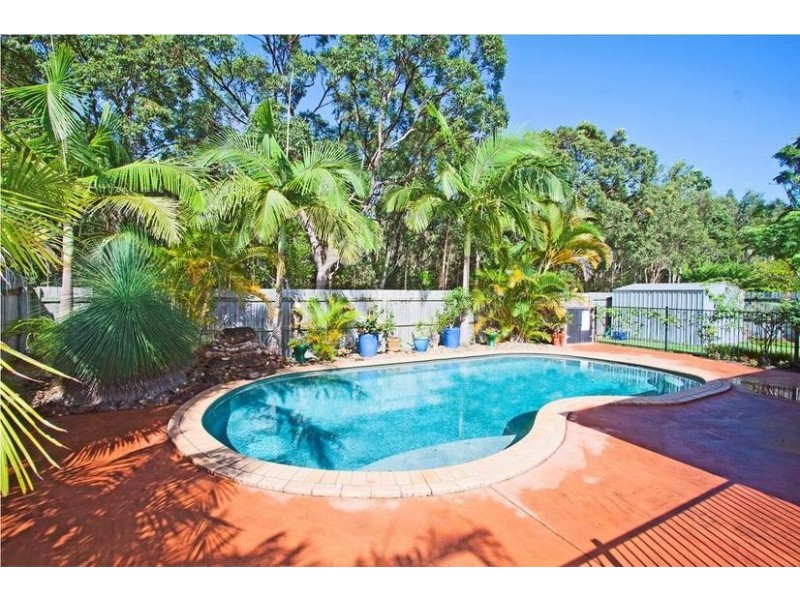 7 Kippax Place, Pottsville NSW 2489