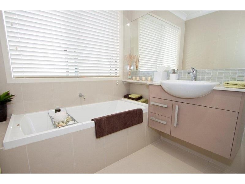 4 Newcastle Drive, Pottsville NSW 2489