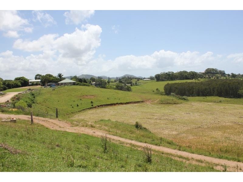 834 Pottsville Rd, Pottsville NSW 2489