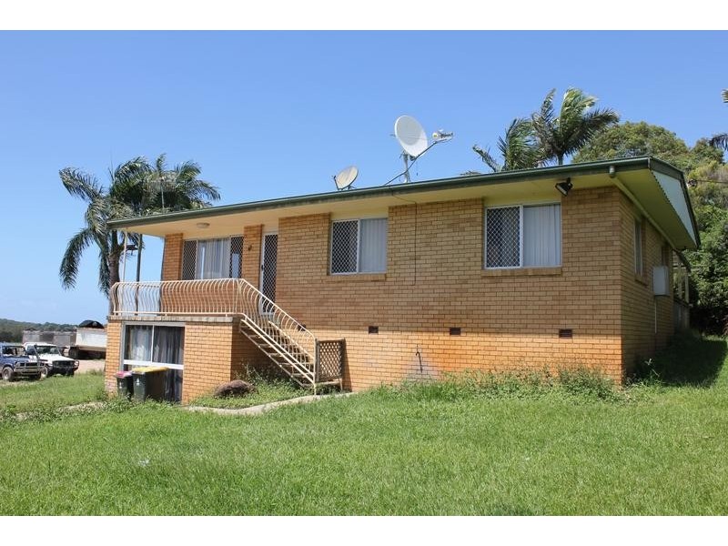 834 Pottsville Rd, Pottsville NSW 2489