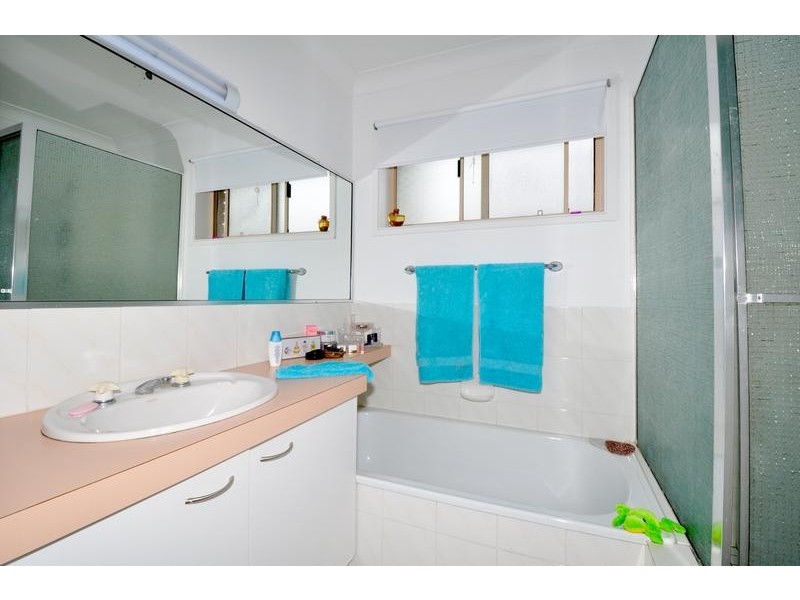 2/1 Mount Batten Court, Pottsville NSW 2489