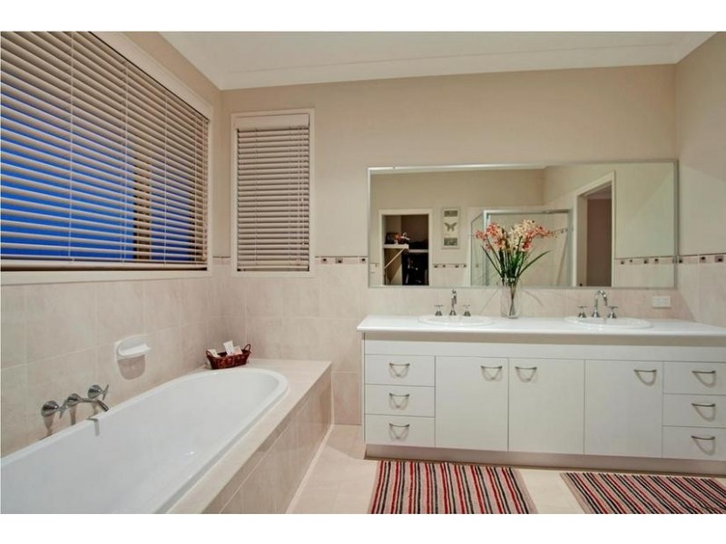 142 Overall Drive, Pottsville NSW 2489