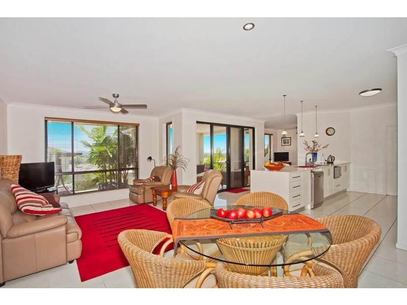 38 Newcastle Drive, Pottsville NSW 2489