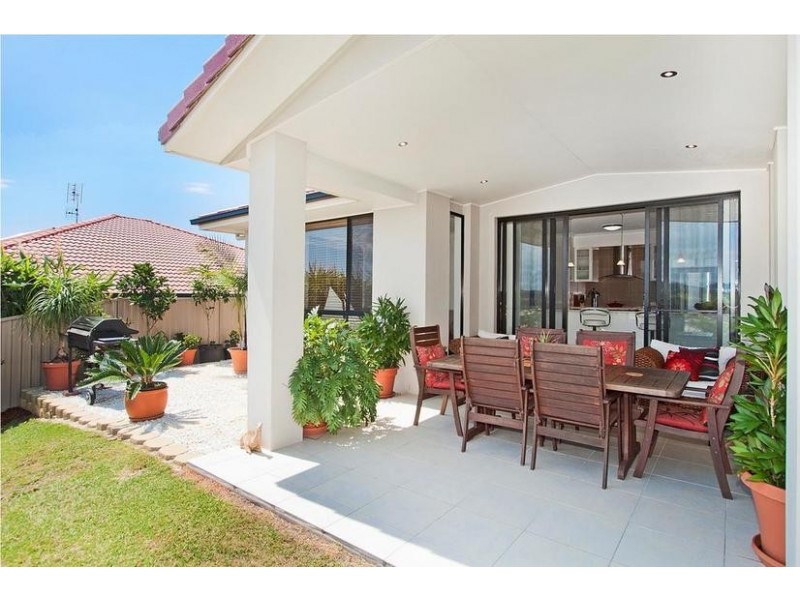 38 Newcastle Drive, Pottsville NSW 2489