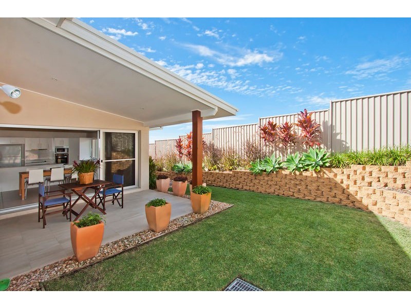 49 Newcastle Drive, Pottsville NSW 2489