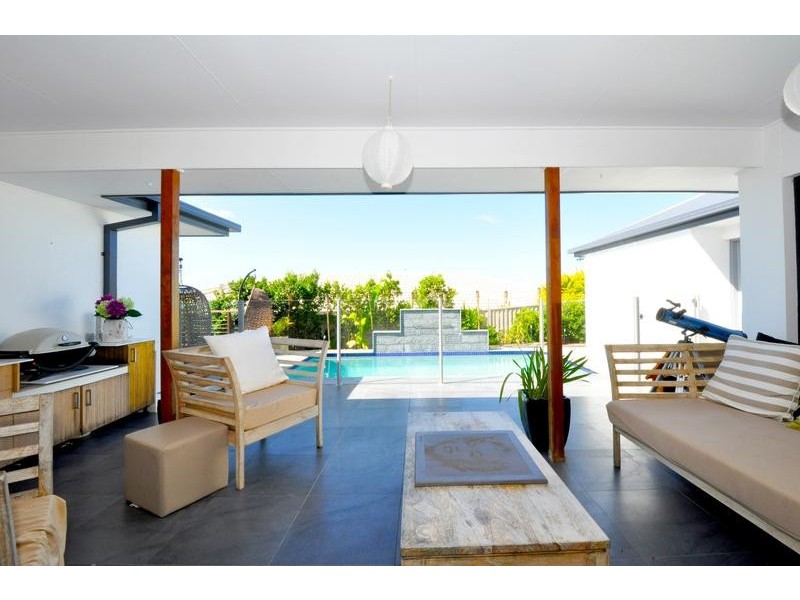 34 Newcastle Drive, Pottsville NSW 2489