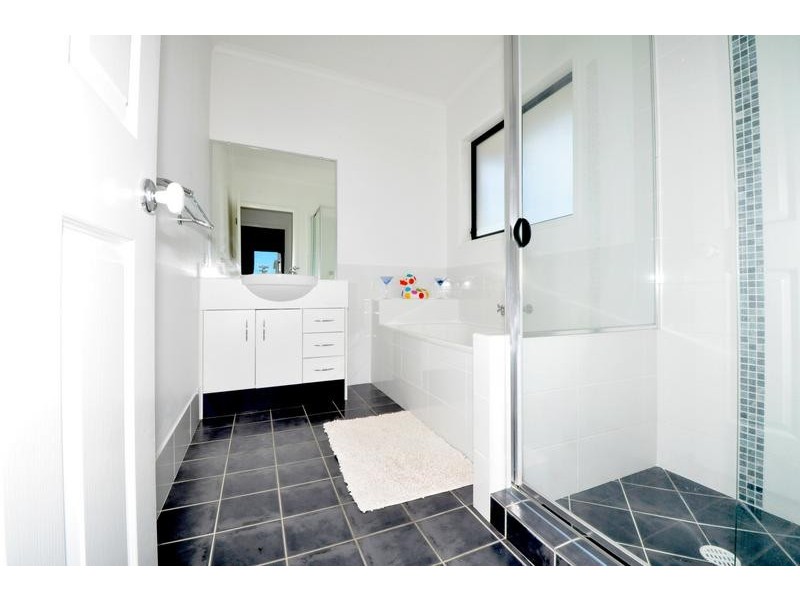 34 Newcastle Drive, Pottsville NSW 2489