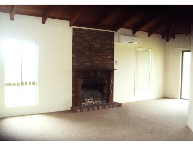 8 Hazelwood Drive, Pottsville NSW 2489