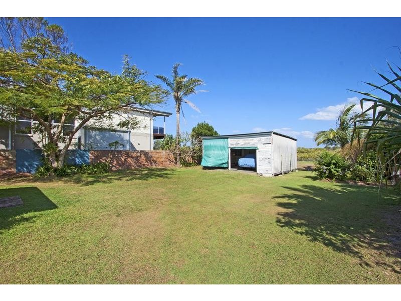 14 Creek Street, Hastings Point NSW 2489