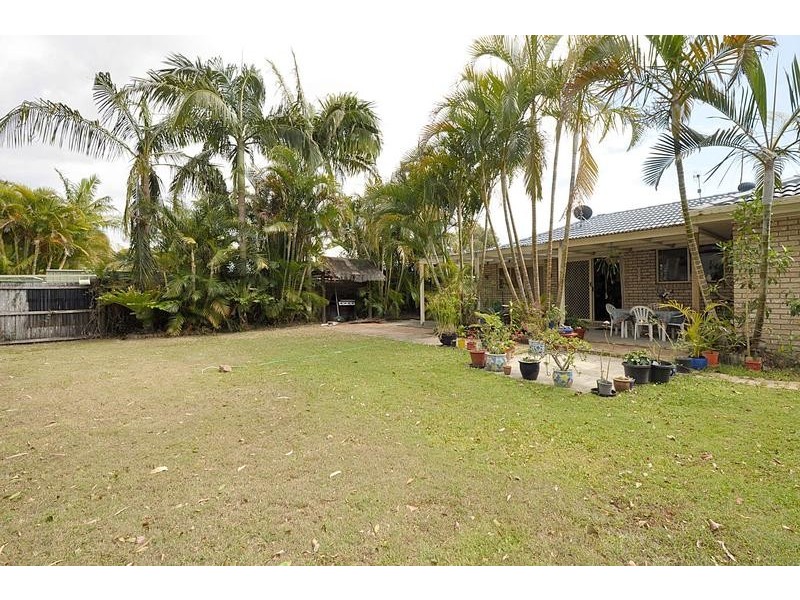 37 Mckenzie Avenue, Pottsville NSW 2489