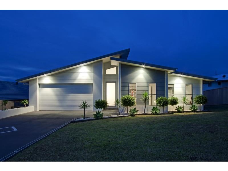 113 Newcastle Drive, Pottsville NSW 2489