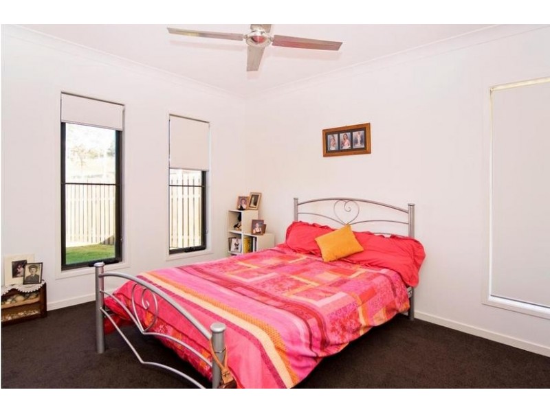 18 Woodfull Crescent, Pottsville NSW 2489