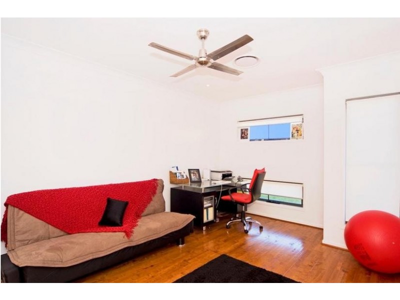 18 Woodfull Crescent, Pottsville NSW 2489