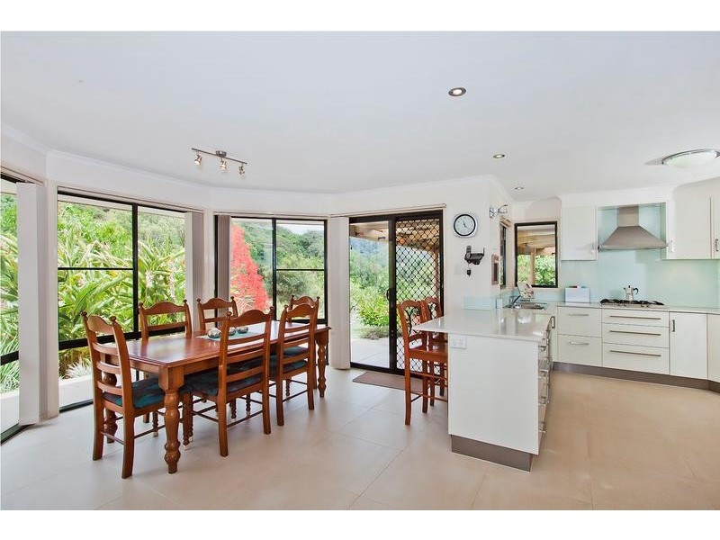31 Yalambee Avenue, Pottsville NSW 2489