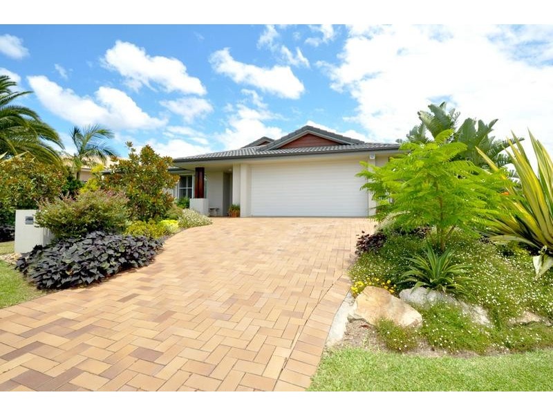 20 Lennox Circuit, Pottsville NSW 2489