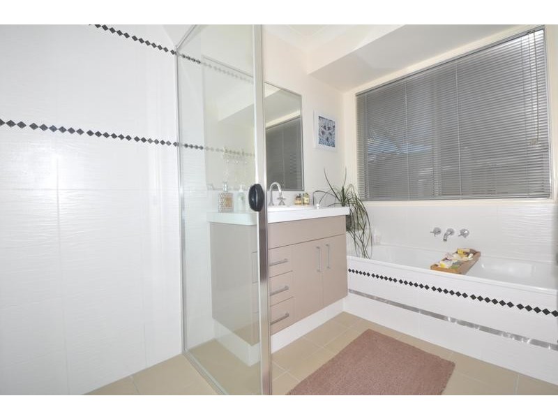 20 Lennox Circuit, Pottsville NSW 2489