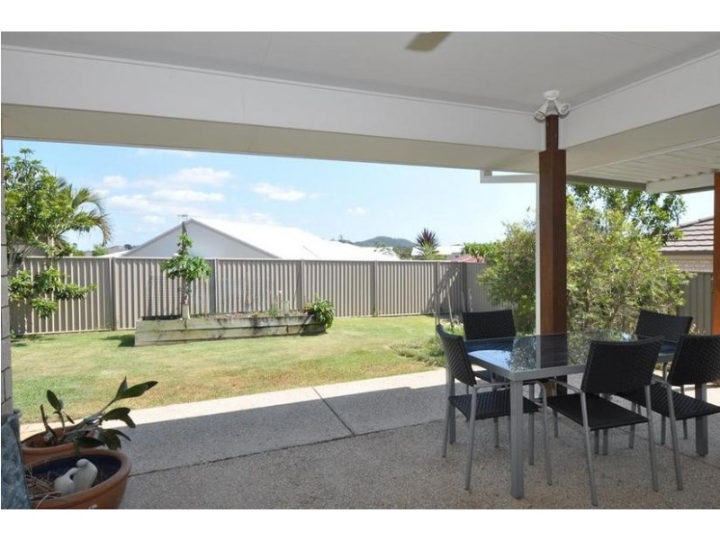 26 Newcastle Drive, Pottsville NSW 2489