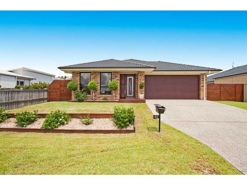 92 Lennox Circuit, Pottsville NSW 2489