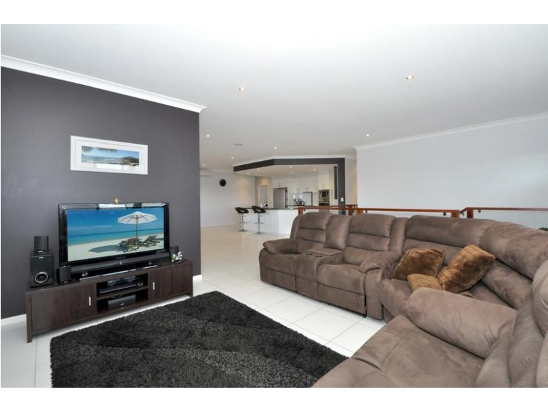 6 Mylestom Circle, Pottsville NSW 2489