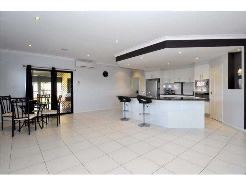 6 Mylestom Circle, Pottsville NSW 2489