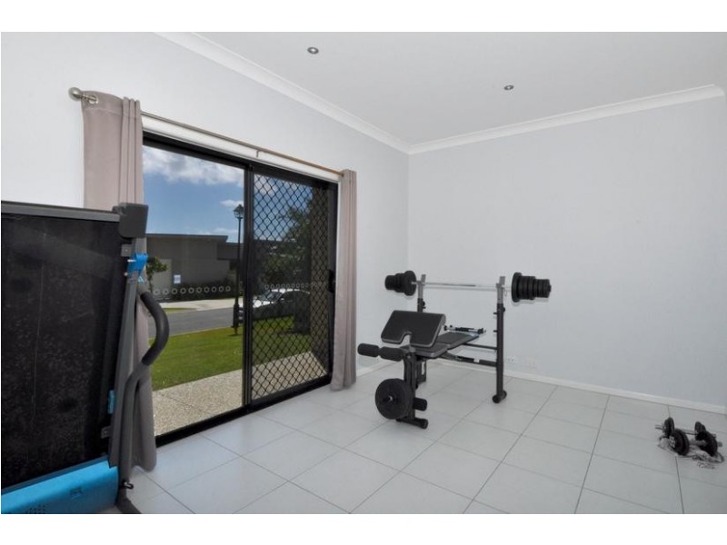 6 Mylestom Circle, Pottsville NSW 2489