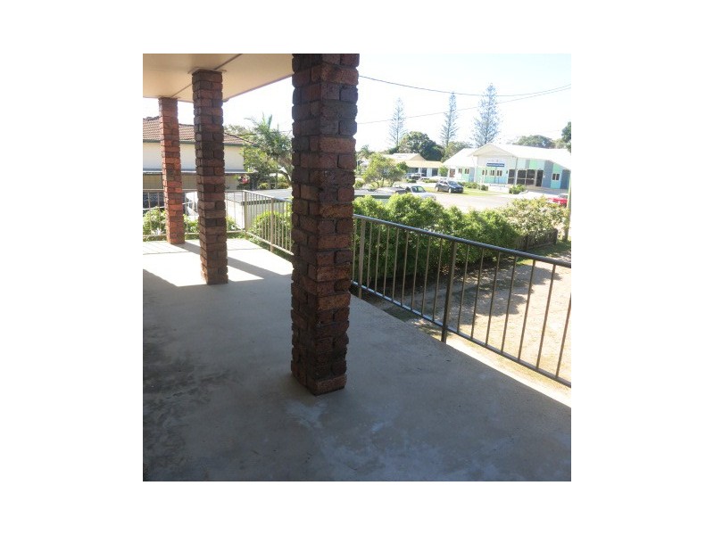 2/9 Elizabeth Street, Pottsville NSW 2489