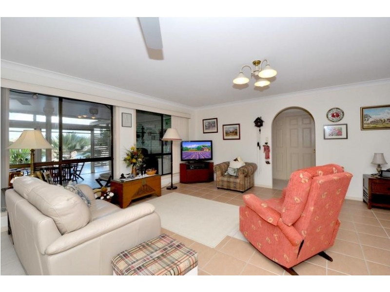 63 Andrew Avenue, Pottsville NSW 2489