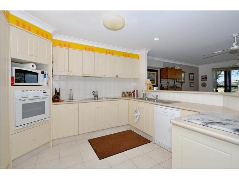 63 Andrew Avenue, Pottsville NSW 2489