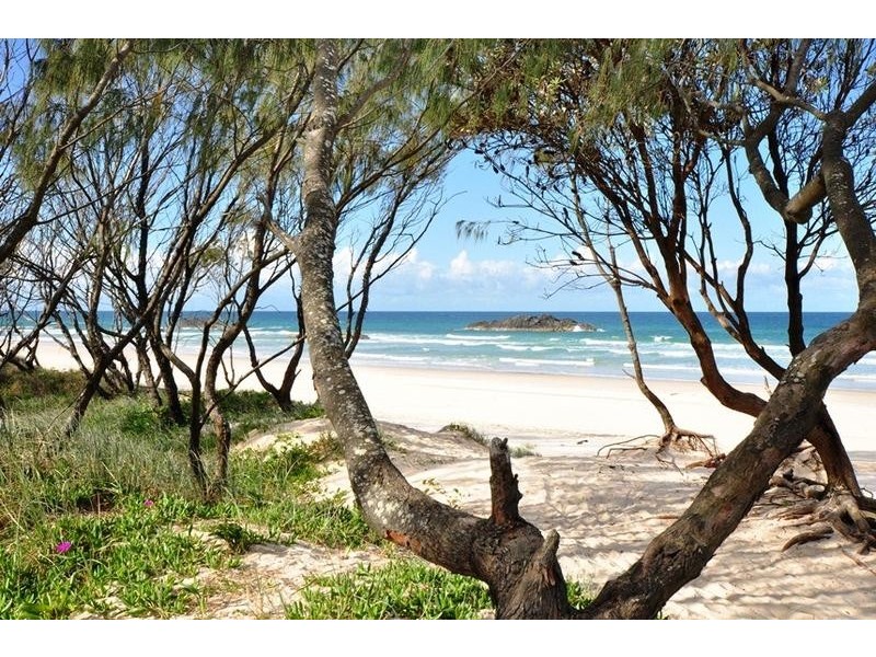 11 Hassett Drive, Black Rocks Estate, Pottsville NSW 2489