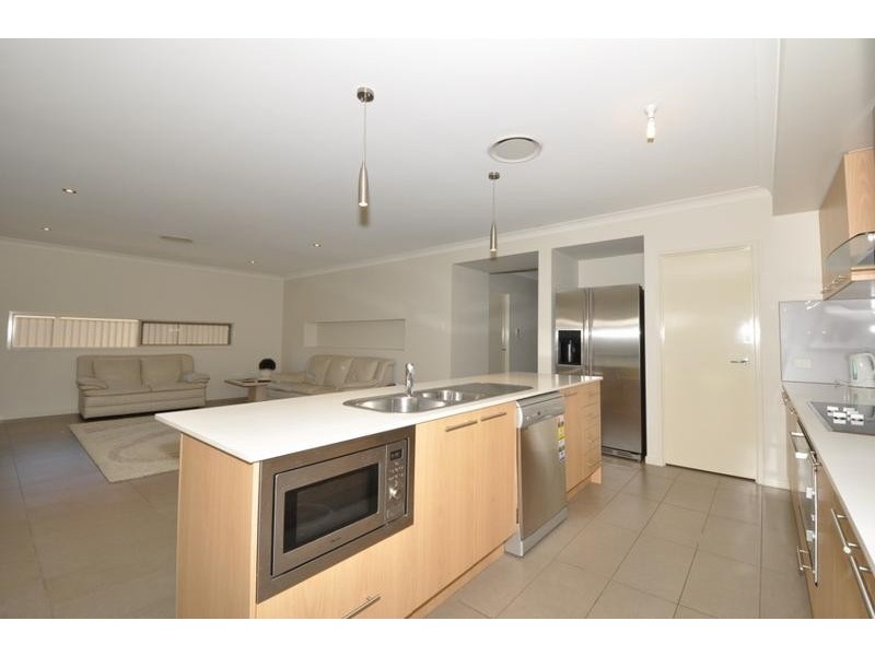 21 Mylestom Circle, Pottsville NSW 2489