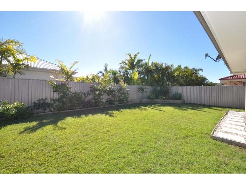 21 Mylestom Circle, Pottsville NSW 2489