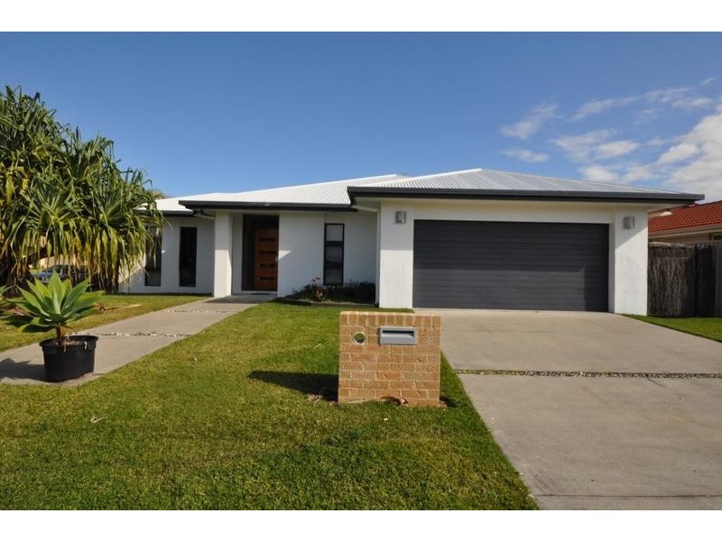 9 Urunga Drive, Pottsville NSW 2489