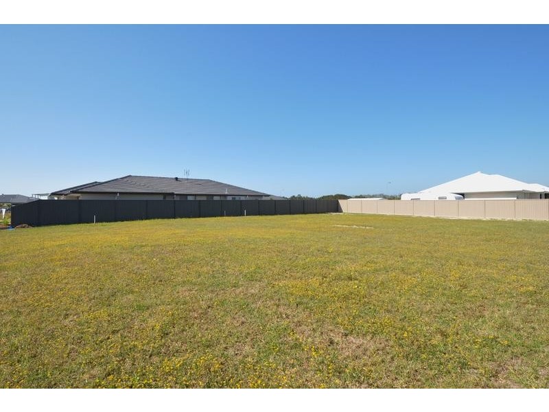 17 Hassett Drive, Pottsville NSW 2489