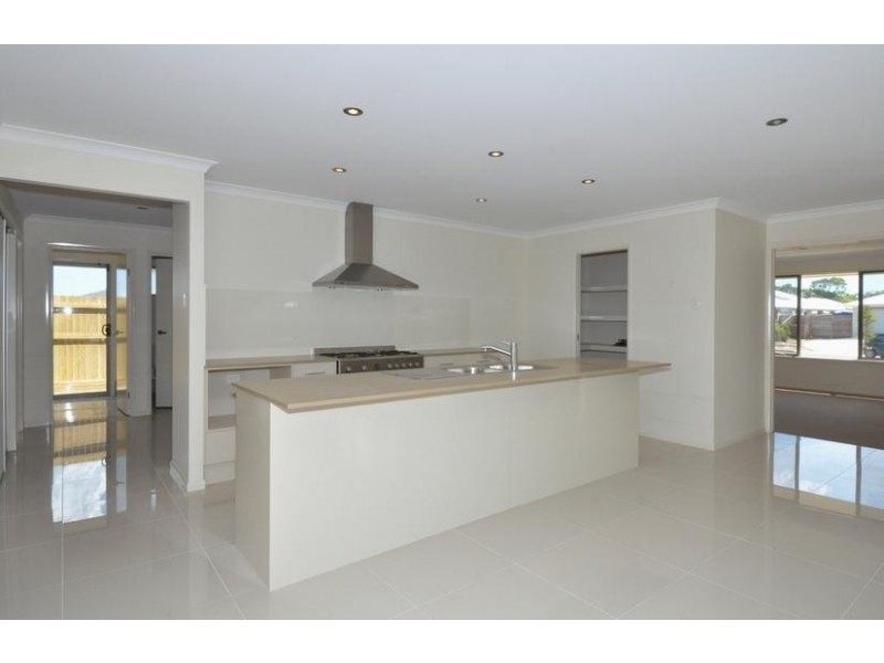 7 Hassett Drive, Pottsville NSW 2489